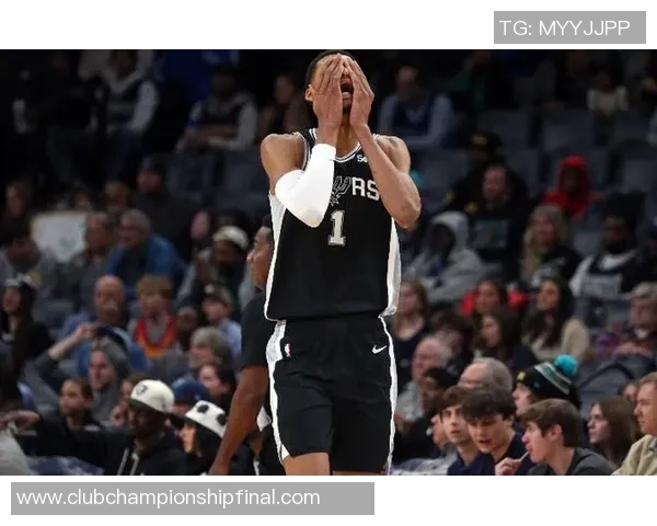 文班亚马首场比赛表现惊人五次盖帽并隔扣字母哥引发热烈讨论